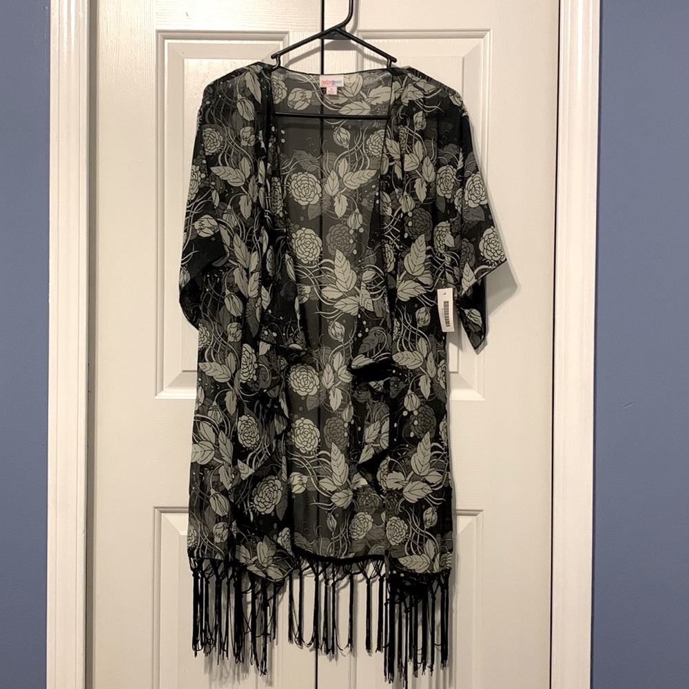 LulaRoe Monroe sz S Kimono Black & cream floral
